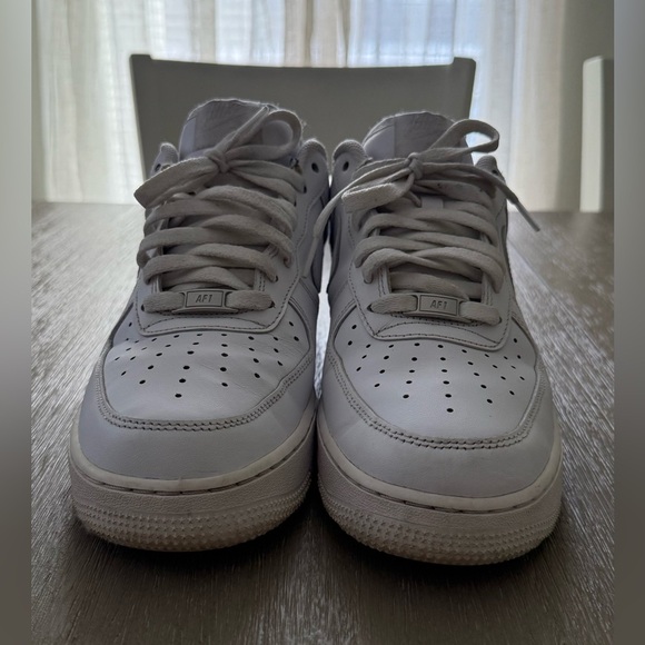 Nike Air Force 1 - size 10.5 Used - Picture 3 of 4